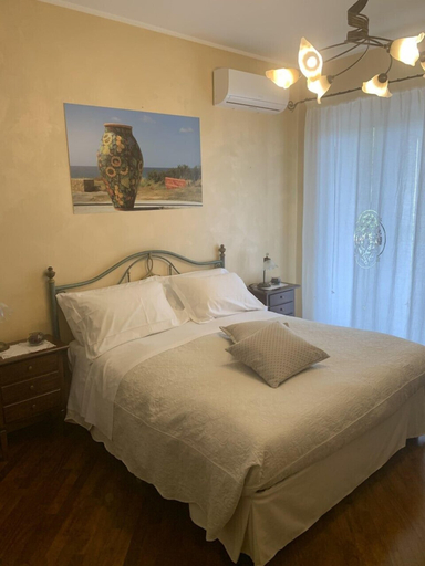 Bedroom 3, Marty Luxury B&B, Catania