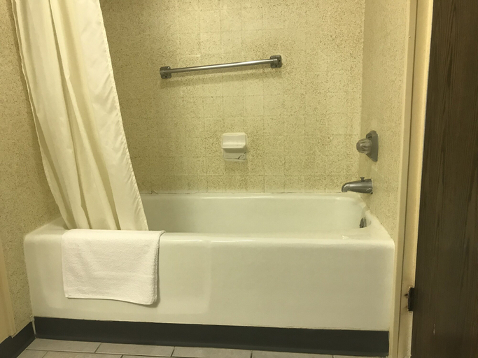 Bathroom 4, West Motel, Stephenson