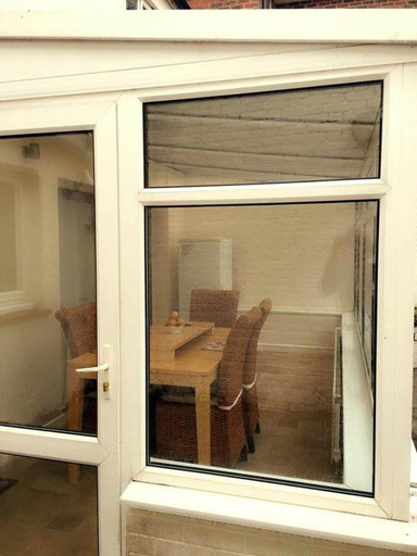 Others 3, Queen Guest house, Medway