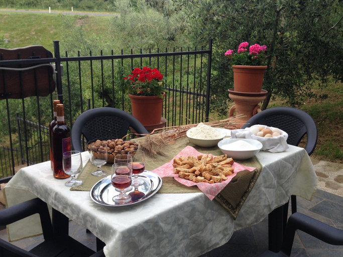 Food & Drinks 5, Sant'Apollinare, Siena
