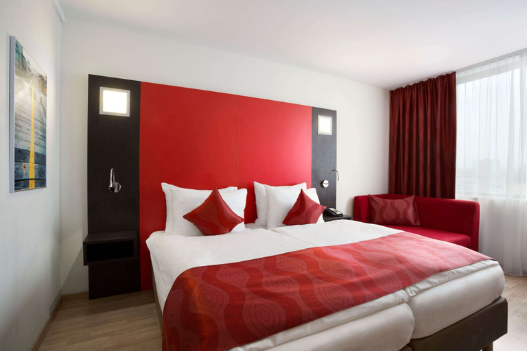 Bedroom 3, Ramada Encore by Wyndham Geneva, Genève