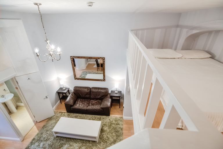 Bedroom 4, QB 11, London
