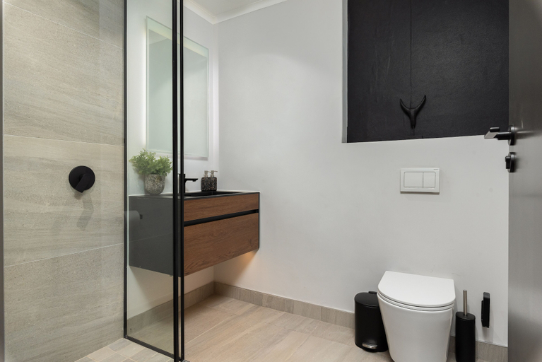 Bathroom, FortyOnL 610, City of Cape Town