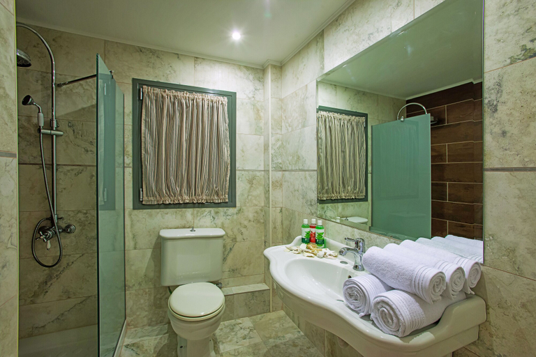 Bathroom 4, Core Hotel Polychrono, Central Macedonia