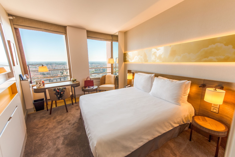 Bedroom 3, Radisson Blu Hotel Lyon, Rhône