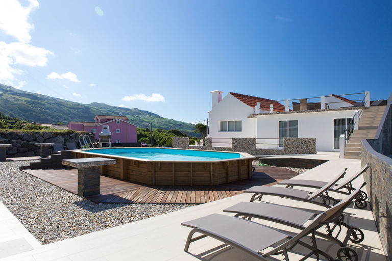 Sport & Beauty 4, 35th Atlantic View, Lajes do Pico