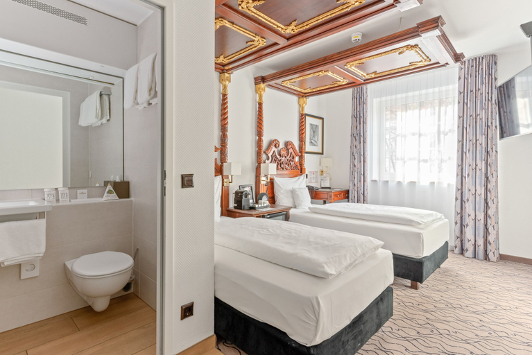 Bedroom 4, KING's HOTEL Center Superior, München