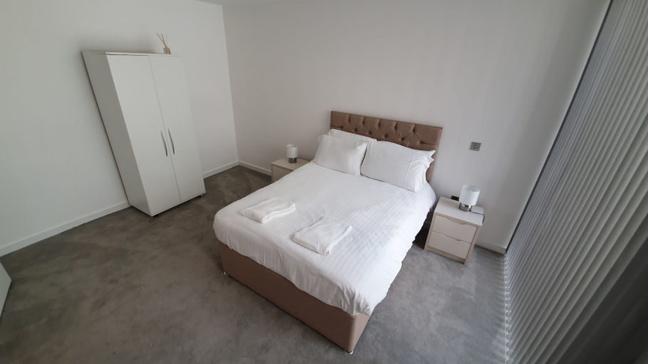 Bedroom 2, Luxury London. O2 Greenwich sleeps 8-10, London