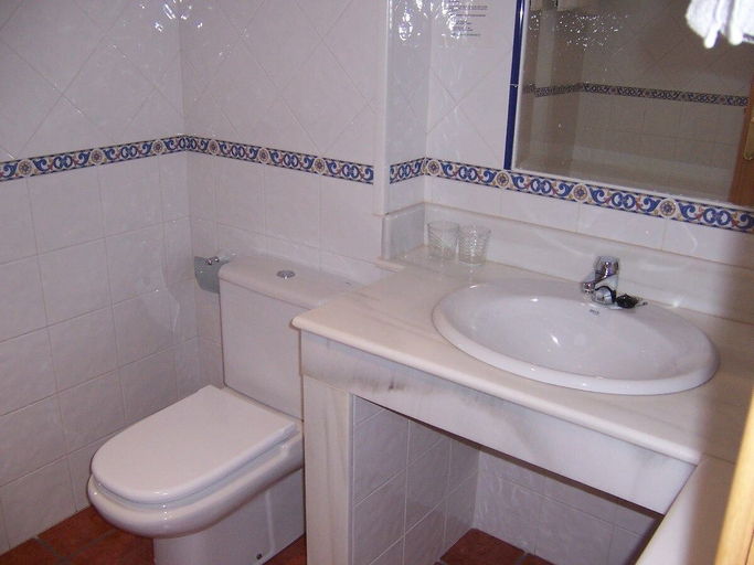 Bathroom, Pensión Os Ancares, Lugo