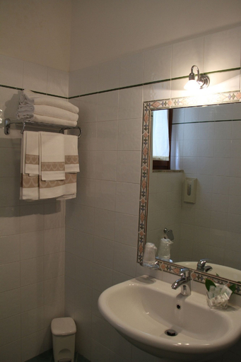 Bathroom 4, Hotel I Platani, Siena