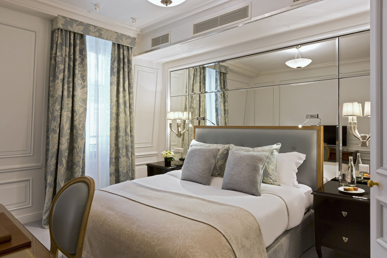 Bedroom 3, Hôtel San Régis, Paris