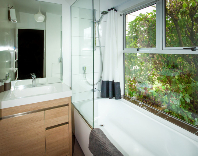 Bathroom, Retro with a view, Queenstown-Lakes