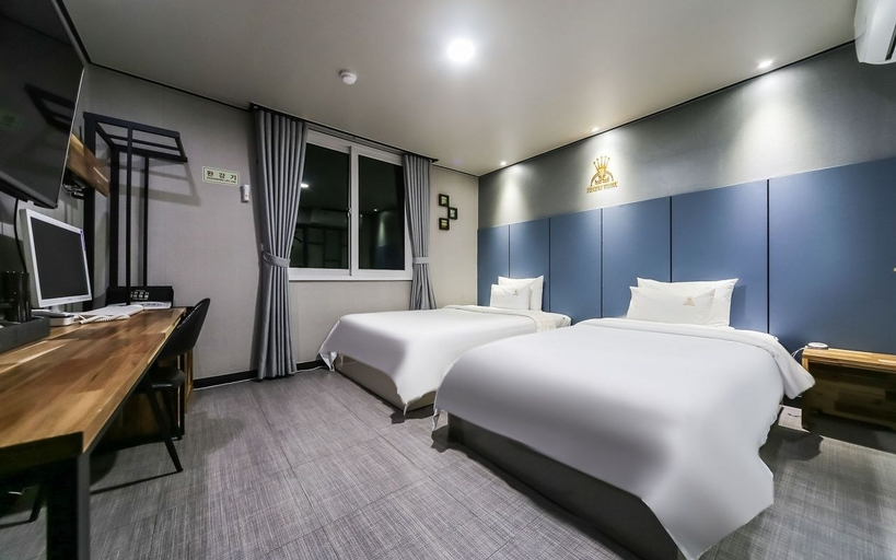 Bedroom 2, Luxury Motel, Changwon