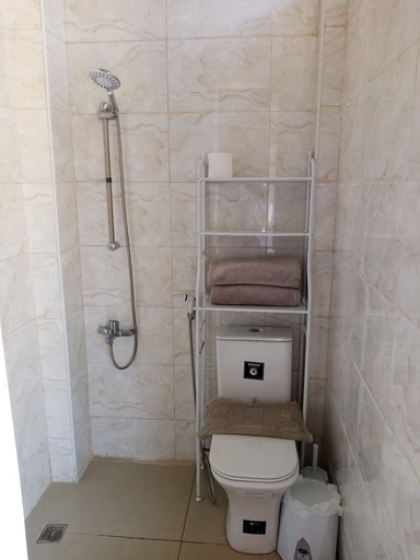 Bathroom 4, Southern Star Club, Aqaba