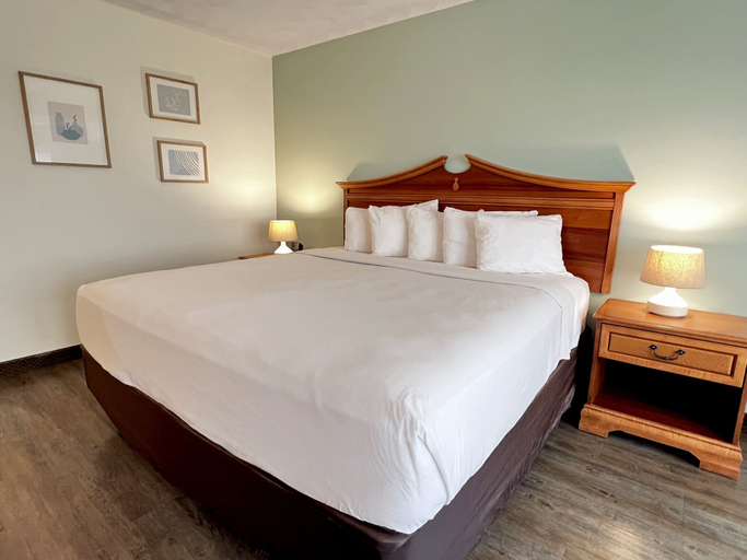 Bedroom 2, Atlantic Beach Hotel Newport, Newport