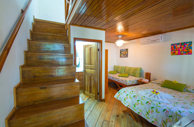 Bedroom 2, Las Rocas Resort And Dive Center, Roatán