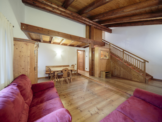 Others 3, Villa Lacedel, Belluno