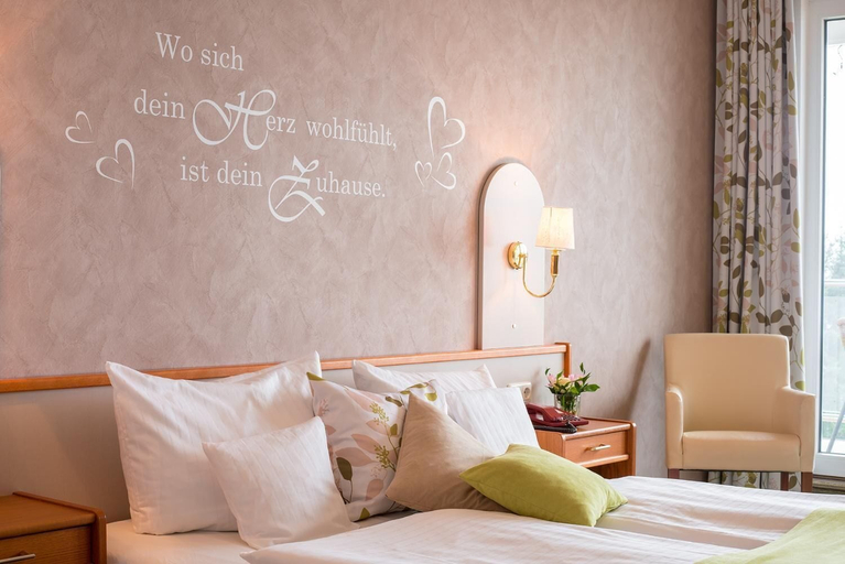Bedroom 2, Waldhotel Wiesemann, Waldeck-Frankenberg