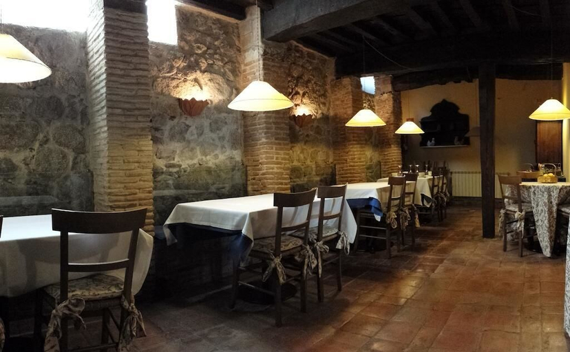 Food & Drinks 4, Casa Rural con encanto Los Postigos, Cáceres