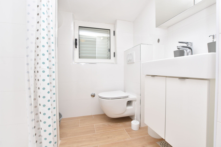 Bathroom 4, Apartments Nina, Primošten