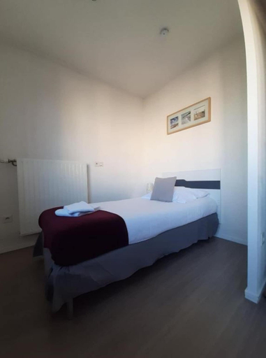 Bedroom 4, Residence Laudine, Marne