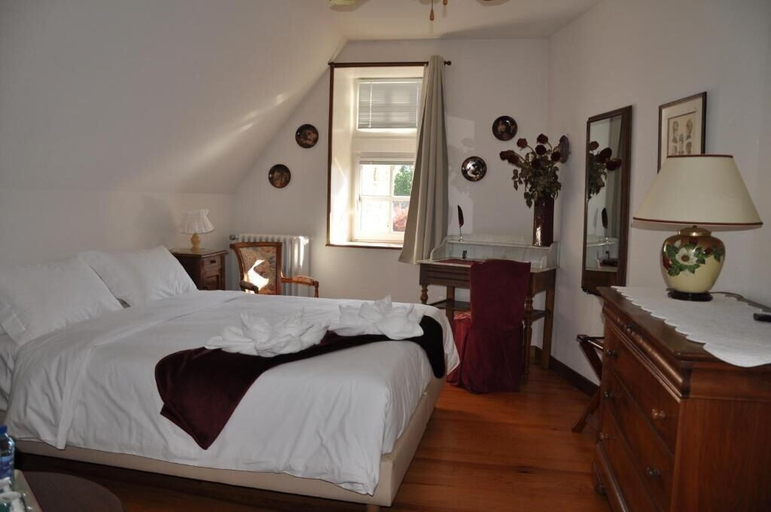 Bedroom 4, Maison Du Prince De Conde, Allier