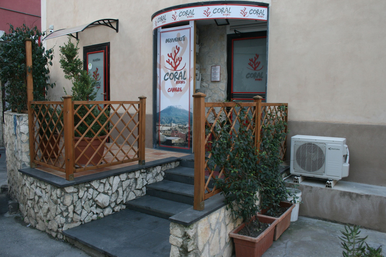 Exterior & Views 1, Coral Rooms, Napoli