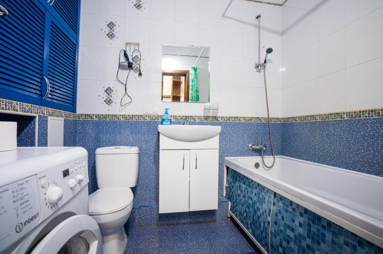 Bathroom 4, Apartment near Obolon metro station, Obolons'kyi