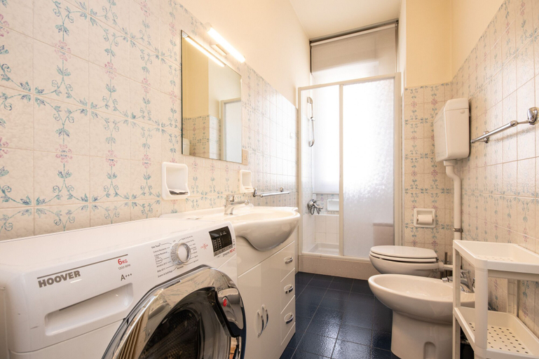 Bathroom 4, Desenzanoloft – Musica è, Brescia