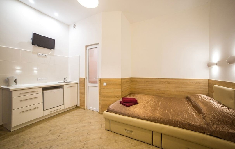 Bedroom 3, Smart Apartment Chornovola 21b, L'vivs'ka