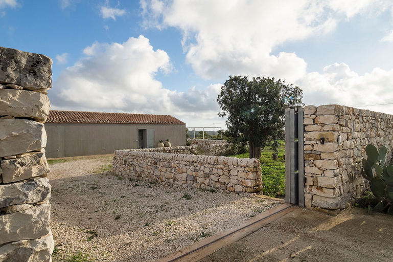 Exterior & Views 2, Villa Hybla, Ragusa