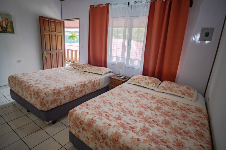 Bedroom 3, Río Danta Hostel, San Carlos