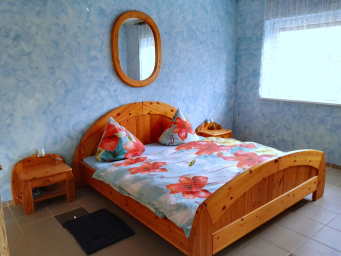 Bedroom 2, 3 Zimmer-Apartment mit Weitblick, Oberbergischer Kreis