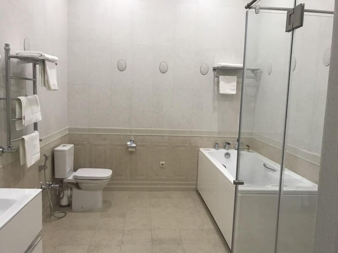 Bathroom 3, Hotel Goluboe ozero, Bataysk