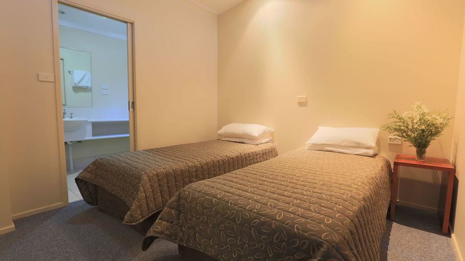 Bedroom 3, NRMA Myall Shores Holiday Park, Great Lakes