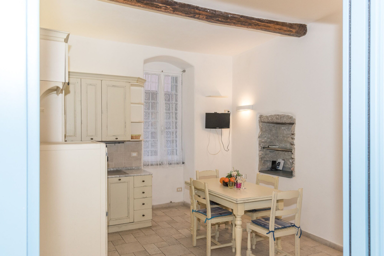 Casa nel Borgo, La Spezia