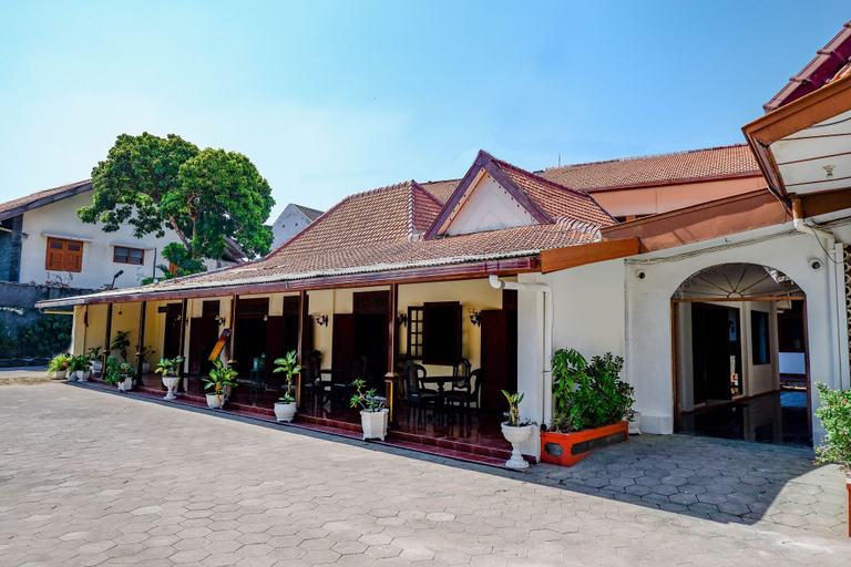 Exterior & Views 2, Super OYO Capital O 1644 Hotel Griya Kencana, Solo