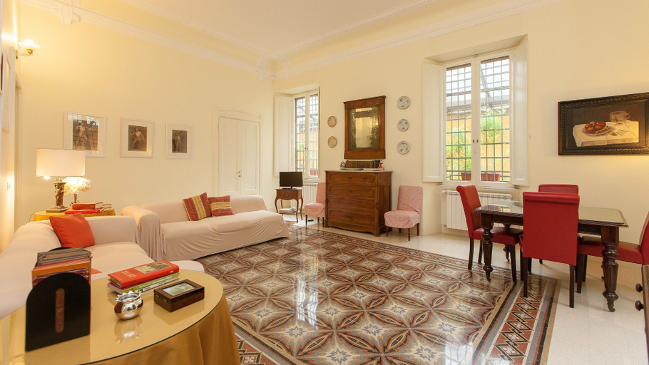 Others 3, Rental In Rome Portico Ottavia Garden, Roma