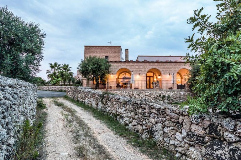 Exterior & Views 2, Masseria Ruri Pulcra, Lecce