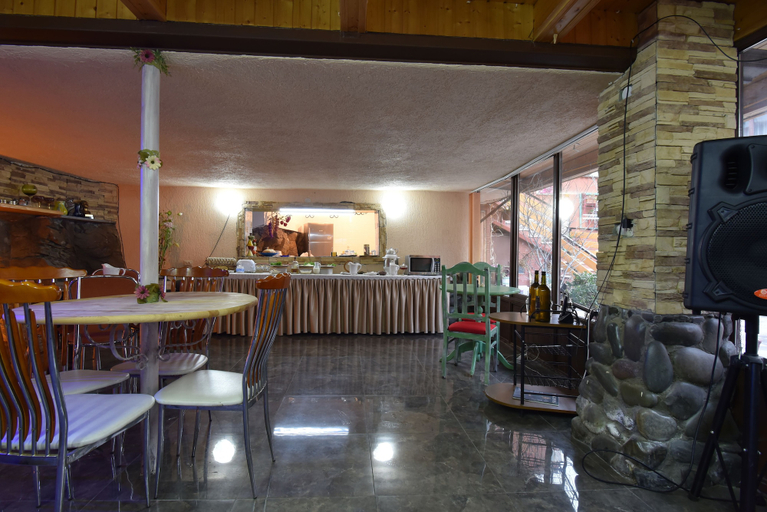 Food & Drinks 3, Day Room Art Hotel, Tbilisi