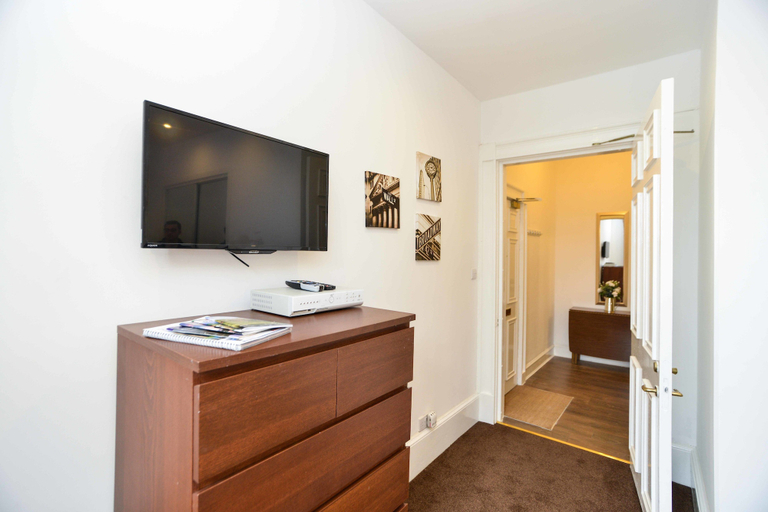 Others 5, Union Street Apartment, Aberdeen