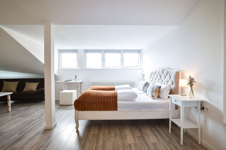Bedroom 4, Habitat Esslingen, Esslingen