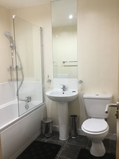 Bathroom 4, Brabloch Park Apartment, Renfrewshire