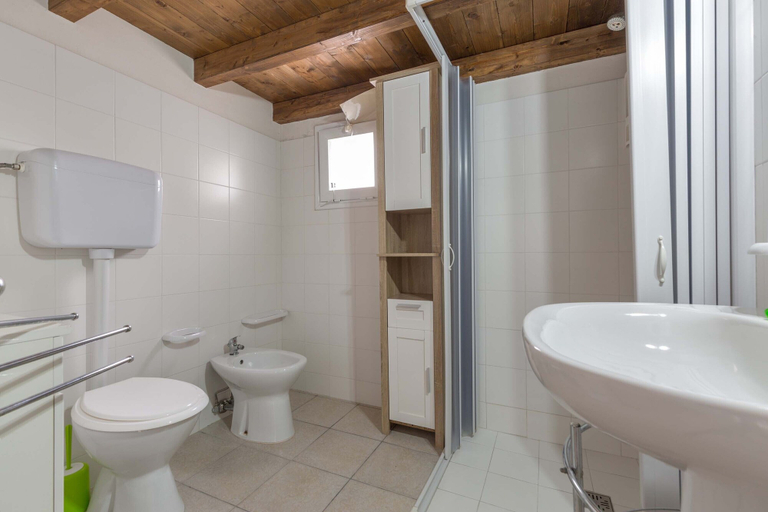 Bathroom 4, 2337 Bilo Imma A by Barbarhouse, Lecce