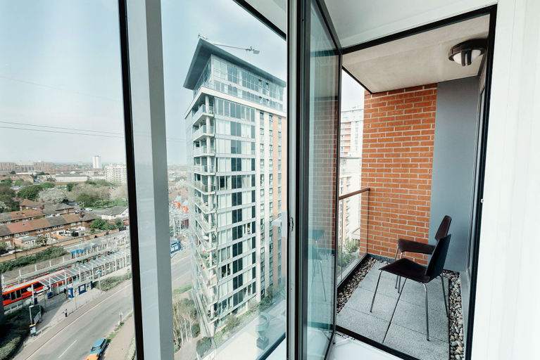 Others 3, Royal Modern Apartment, London