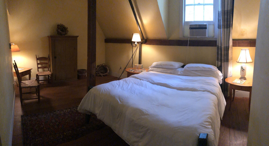 Bedroom 2, Gedney Farm, Berkshire