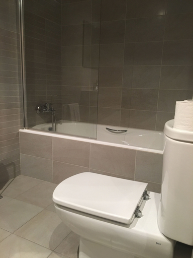 Bathroom 4, Plaiaundi by Basquelidays, Guipúzcoa