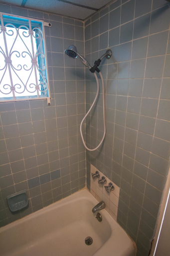 Bathroom 4, Irie Beach Studio