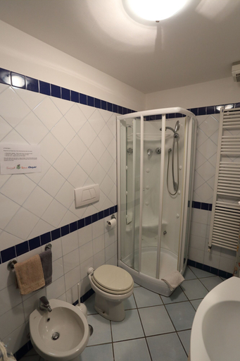 Bathroom 5, Ambrosio Relais, Napoli