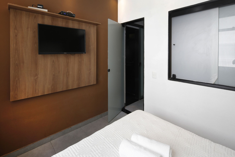 Bedroom 2, Rio Rentals 021- C047 Studio na quadra da praia com máquina, Rio de Janeiro